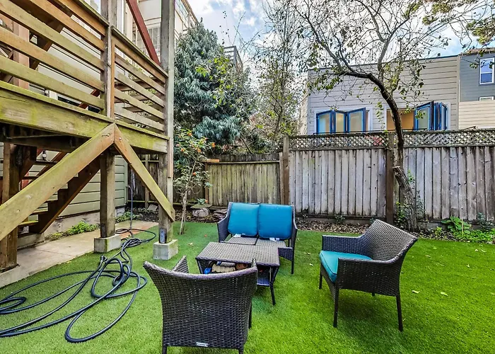 In The Heart Of Haight Ashbury 5 Bedroom House