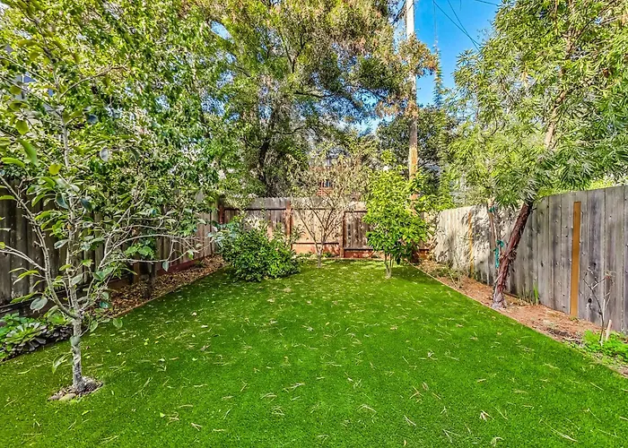 In The Heart Of Haight Ashbury 5 Bedroom House