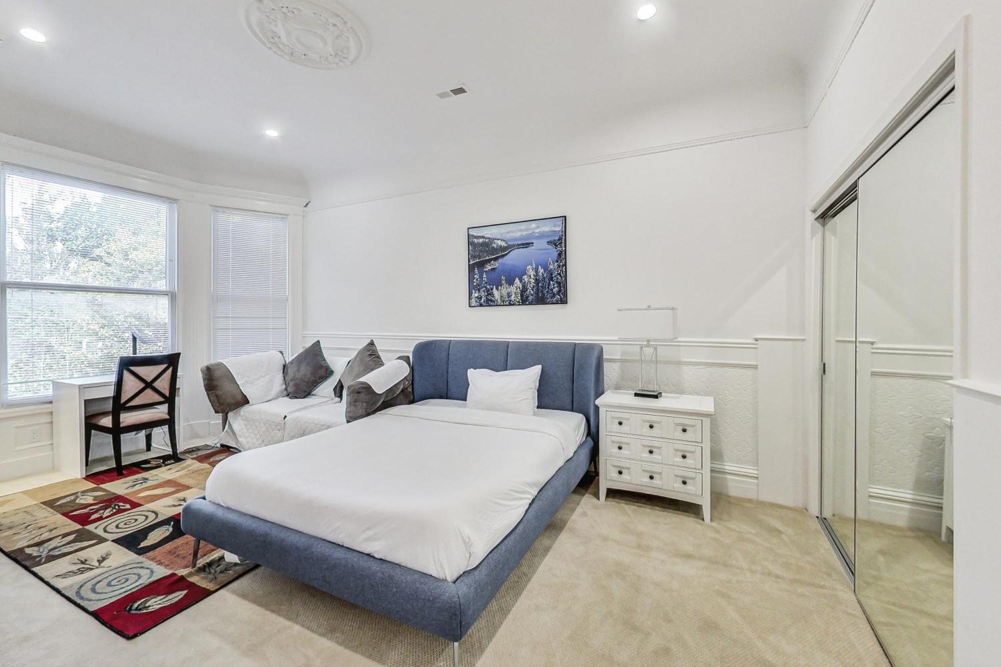 In The Heart Of Haight Ashbury 5 Bedroom House San Francisco