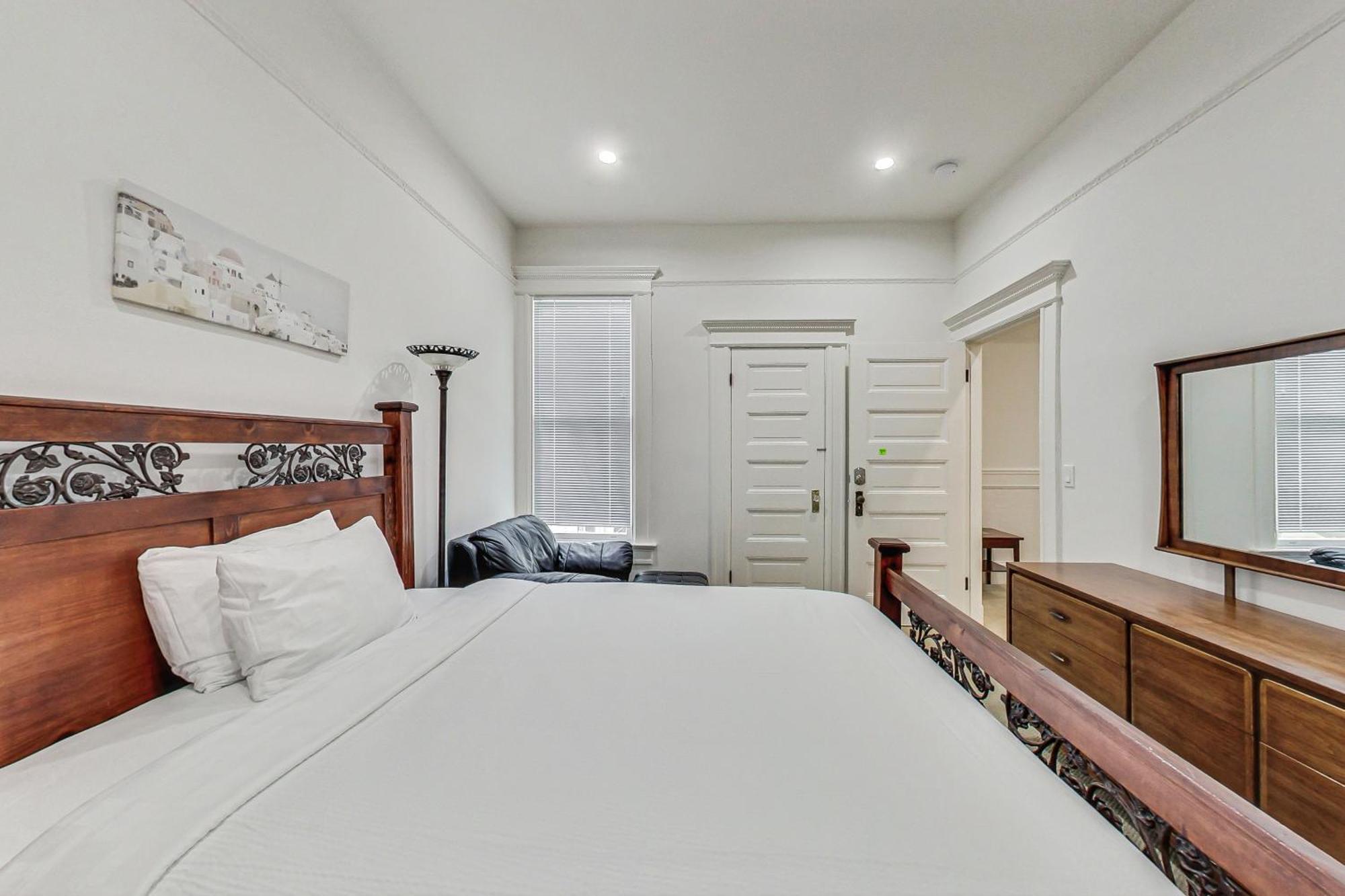 In The Heart Of Haight Ashbury 5 Bedroom House San Francisco